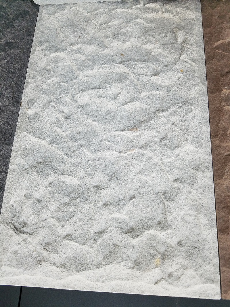 白